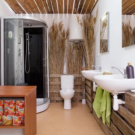 Rastlinky.sk Greenhouse Guestrooms 招待所 *