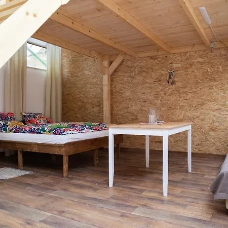 Pensión Rastlinky.sk Greenhouse Guestrooms *