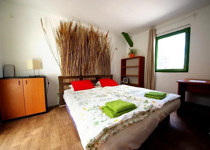 Rastlinky.sk Greenhouse Guestrooms * Bratislava