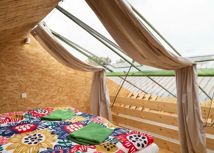 Rastlinky.sk Greenhouse Guestrooms Bratislava