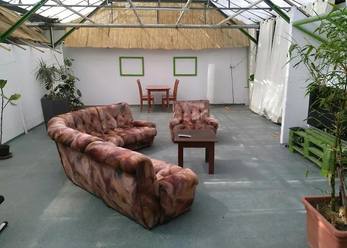 Rastlinky.sk Greenhouse Guestrooms *