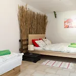 Pensionat Rastlinky.sk Greenhouse Guestrooms Bratislava