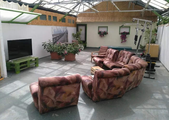 Rastlinky.sk Greenhouse Guestrooms Penzión pre hostí