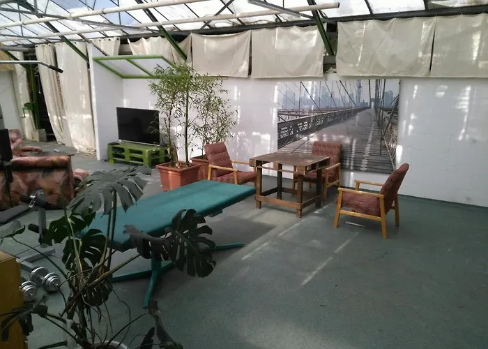 Rastlinky.sk Greenhouse Guestrooms Penzión pre hostí *